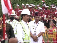 8 Tahun Berkuasa, Jokowi Belanja Rp2.778 T Buat Tol & Bandara