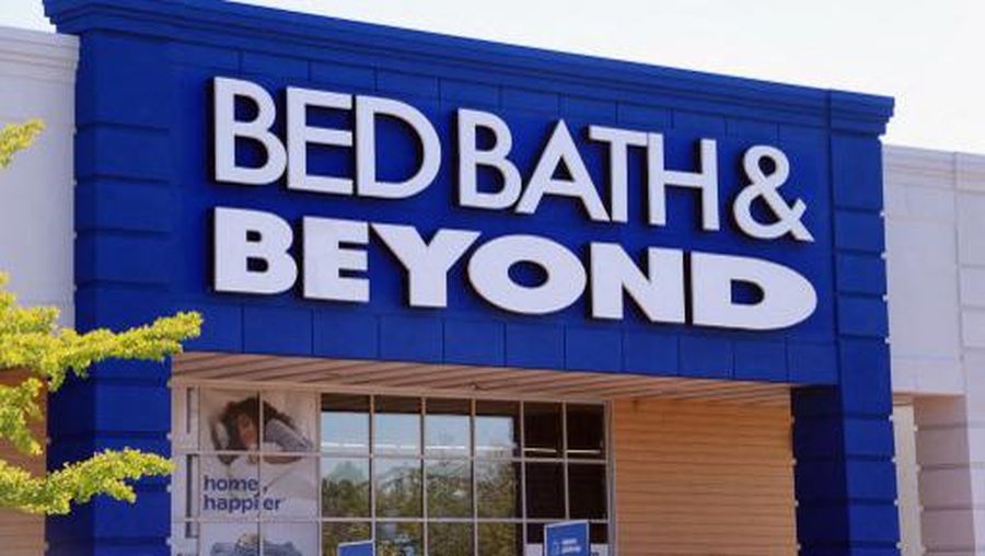 WESTBURY, NEW YORK - SEPTEMBER 15: A general view of a Bed Bath & Beyond store on September 15, 2022 in Westbury New York, United States. Many families along with businesses are suffering the effects of inflation as the economy is dictating a change in spending habits. Bruce Bennett/Getty Images/AFP (Photo by BRUCE BENNETT / GETTY IMAGES NORTH AMERICA / Getty Images via AFP)