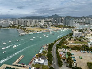 Hainan, Hawaiinya China, Bisa Transit Umrah Juga