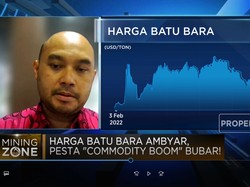 Harga Batu Bara Ambyar, Sinyal Pesta "Commodity Boom" Bubar?