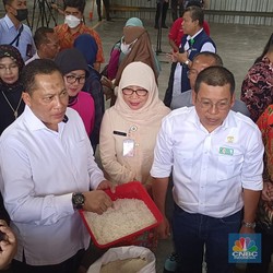 Bos Bulog Incar, Tunjangan TNI/ Polri Pakai Beras Bulog