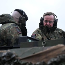 Menhan Jerman Tegaskan Negaranya Bukan Sekutu Ukraina