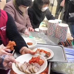 Startup Ini Suntik Gen Babi ke Kacang Kedelai Dijadikan Daging Buatan
