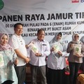 PTBA Berdayakan Ibu-ibu Desa Ini Lewat Budidaya Jamur Tiram