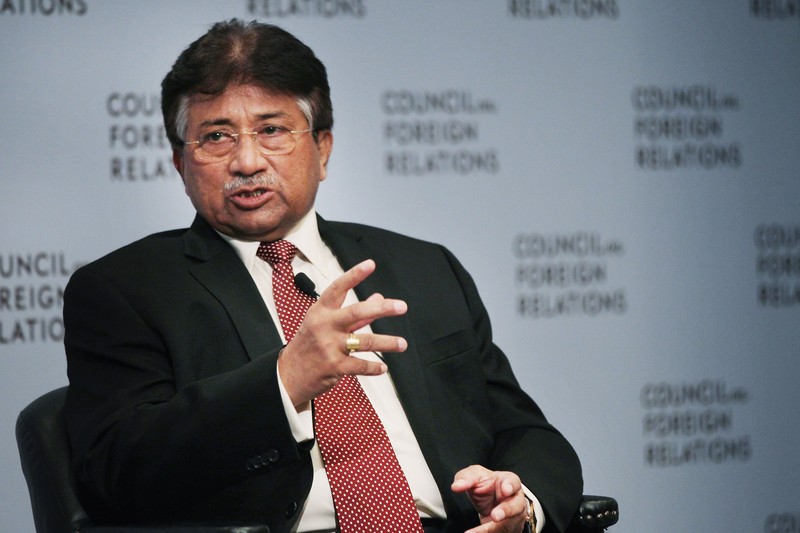 Mantan Presiden Pakistan, Pervez Musharraf berbicara kepada anggota Komunitas Pakistan Inggris pada tanggal 2 Oktober 2010 di Birmingham, Inggris. Mantan Presiden Pakistan, Pervez Musharraf berbicara kepada anggota Komunitas Pakistan Inggris pada tanggal 2 Oktober 2010 di Birmingham, Inggris. Musharraf baru-baru ini mengumumkan kembalinya dia ke politik garis depan, dengan peluncuran partai politik baru, 'Liga Muslim Seluruh Pakistan'. (Photo by Dan Kitwood/Getty Images)
