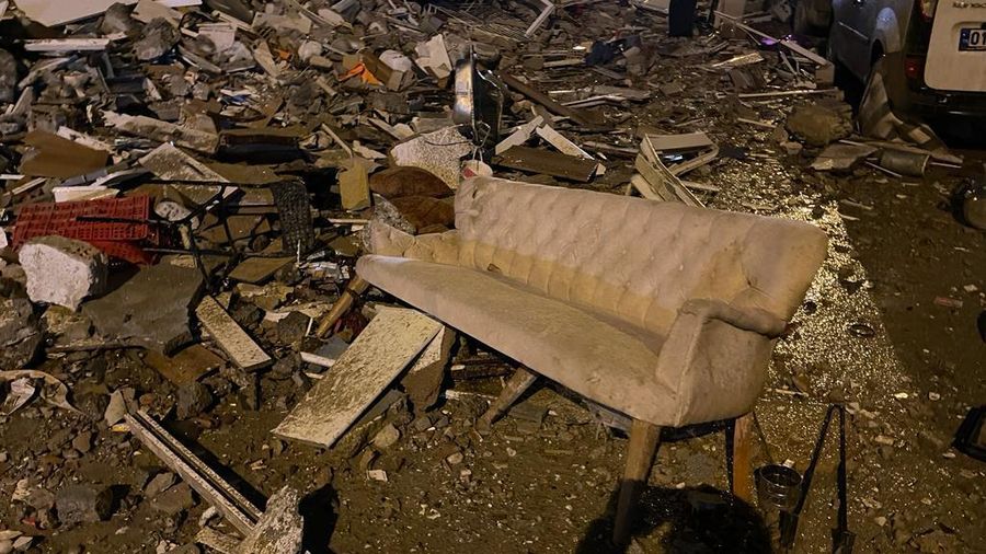 Gempa berkekuatan 7,8 mengguncang pusat Turki (AP/Associated Press staff)
