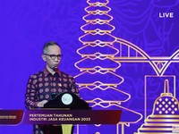 Banyak Tantangan, OJK Bidik Target Industri Keuangan Segini