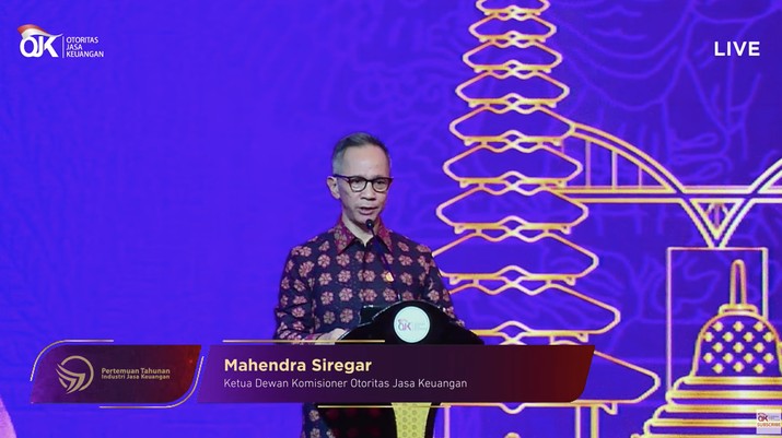 Mahendra Siregar dalam aktivitas pertemuan tahunan Industri Jasa Keuangan 2023. (Tangkapan layar youtube OJK 2023)