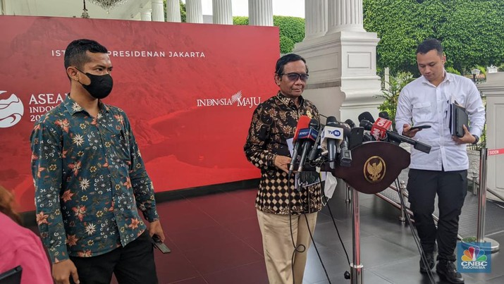 Menko Polhukam Mahfud MD di Istana Kepresidenan Jakarta. (CNBC Indonesia/Emir Yanwardhana)