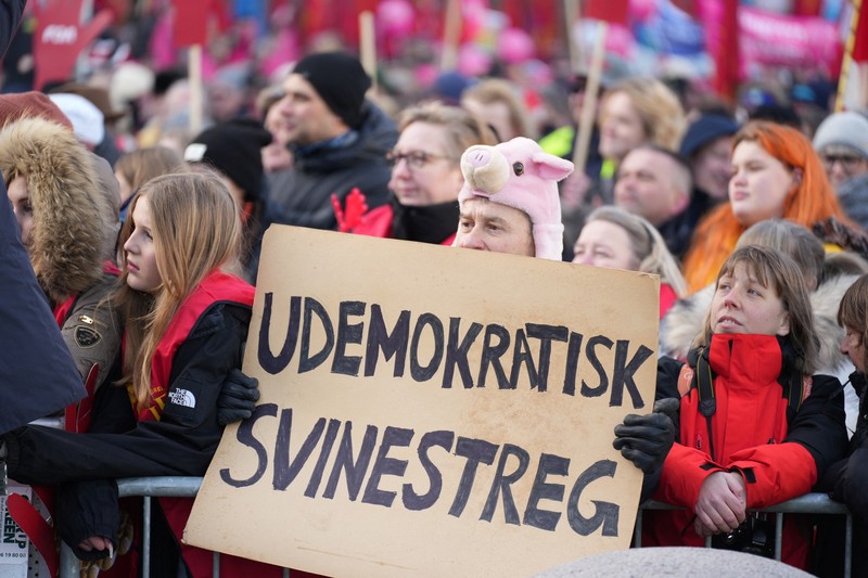 Ribuan orang Denmark memprotes pembatalan hari libur nasional. (via REUTERS/RITZAU SCANPIX)
