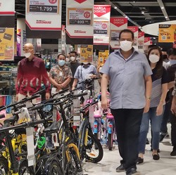 Jurus 'Turun Gunung' CT Bikin Transmart Diincar E-Commerce