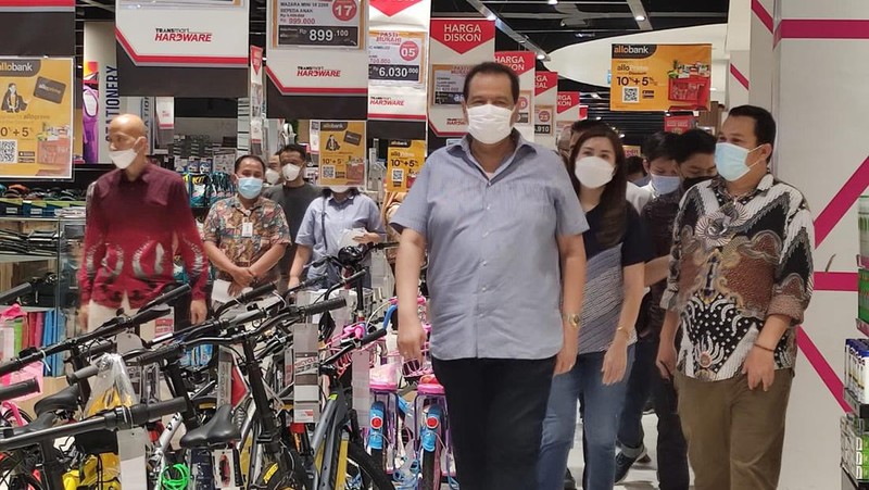 Chairul Tanjung meninjau langsung ke Transmart