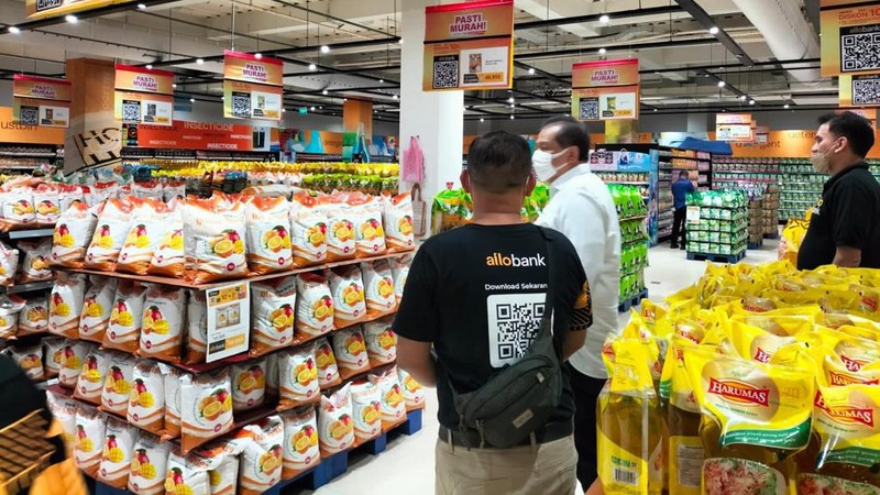 Chairul Tanjung meninjau langsung ke Transmart