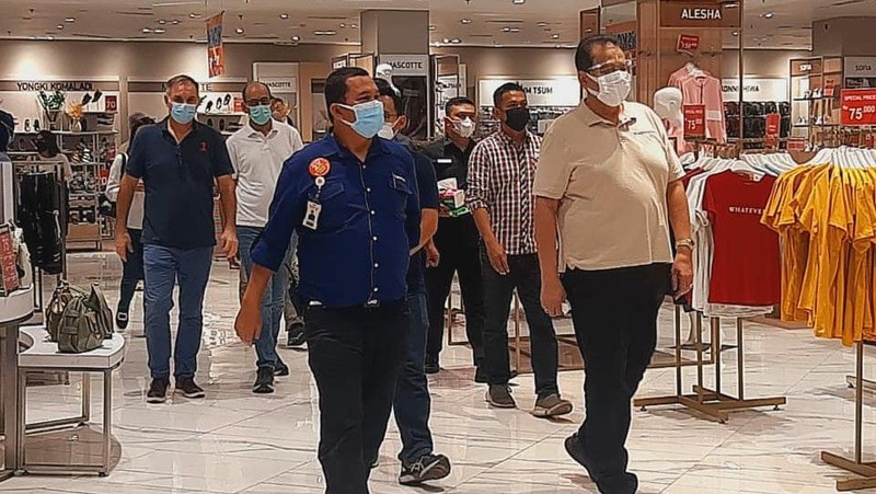 Chairul Tanjung meninjau langsung ke Transmart