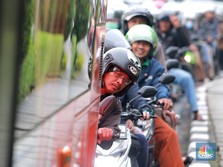 Jokowi Pusing, Rakyat Apalagi! Macet DKI Bikin Tua di Jalan