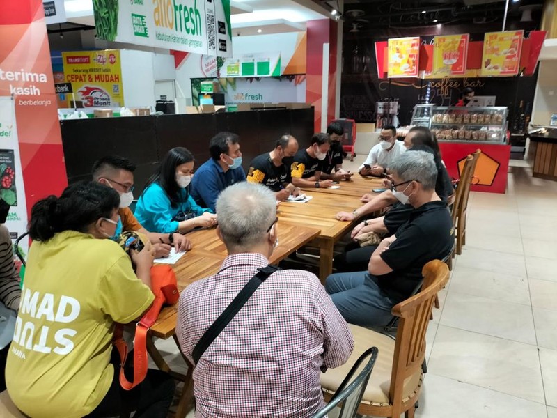 Chairul Tanjung meninjau langsung ke Transmart. (Foto: Istimewa)