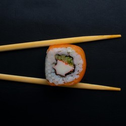 Siap-siap! Makan Sushi atau Dinner Wagyu Bisa Bikin Kantong Jebol