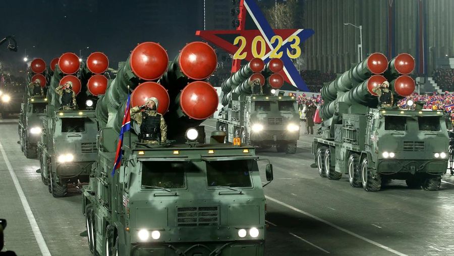 Rudal ditampilkan selama parade militer untuk memperingati 75 tahun berdirinya tentara Korea Utara, di Kim Il Sung Square di Pyongyang, Korea Utara 8 Februari 2023. (KCNA via REUTERS)