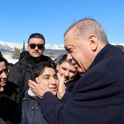 Tak Siap Respons Gempa, Erdogan Blokir Twitter Ga Kuat Dimaki