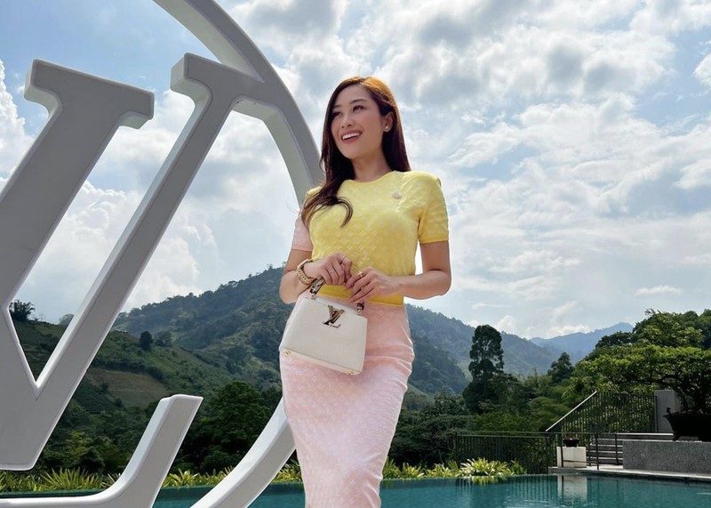 PT Capella Swastika Karya sendiri merupakan perusahaan yang didirikan oleh artis ternama, Poppy Capella. Hal tersebut diungkapkan langsung oleh Direktur PT Capella Swastika Karya Safa Attamimi saat jumpa pers, Rabu (8/2/2023) kemarin. (Tangkapan Layar Instagram @poppycapella_)
