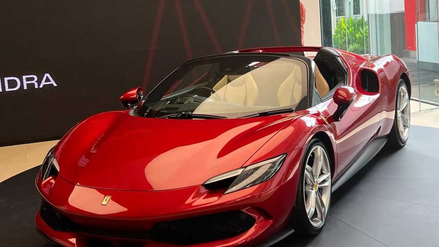 Ferrari 296 GTS (CNBC Indonesia/Linda Hasibuan)