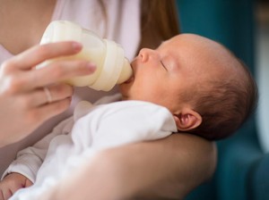Ketika ASI Tak Memungkinkan, Susu Formula Bisa Jadi Pilihan Nutrisi Bayi