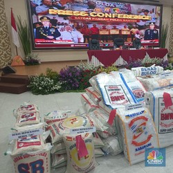 Ribuan Karung Beras Dimaling Pedagang, Bos Bulog Sudah Curiga