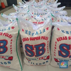 Polisi Grebek Beras Bulog 'Dimaling', Dijual Selangit
