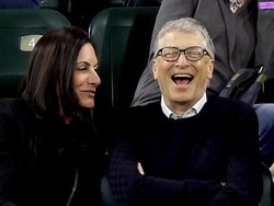Bill Gates Buka-bukaan, Lagi Pacaran Serius dengan Paula Hurd Bill Gates Buka-bukaan, Lagi Pacaran Serius dengan Paula Hurd