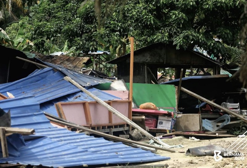 Perkampungan dalam Hutan Malaysia, Negeri Sembilan (Bernama.com via Facebook Jabatan Imigresen Malaysia) Perkampungan dalam Hutan Malaysia, Negeri Sembilan (Bernama.com via Facebook Jabatan Imigresen Malaysia)