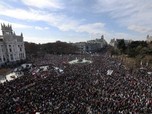 Eropa Memanas Lagi, Ratusan Ribu Orang 'Tumpah' di Jalanan