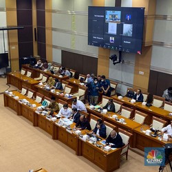DPR Sampai Melongo! Biaya Haji Jadi Mahal Karena Beginian