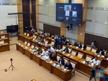 Jemaah Tenang! DPR Janji Biaya Haji 2023 di Bawah 50 Juta