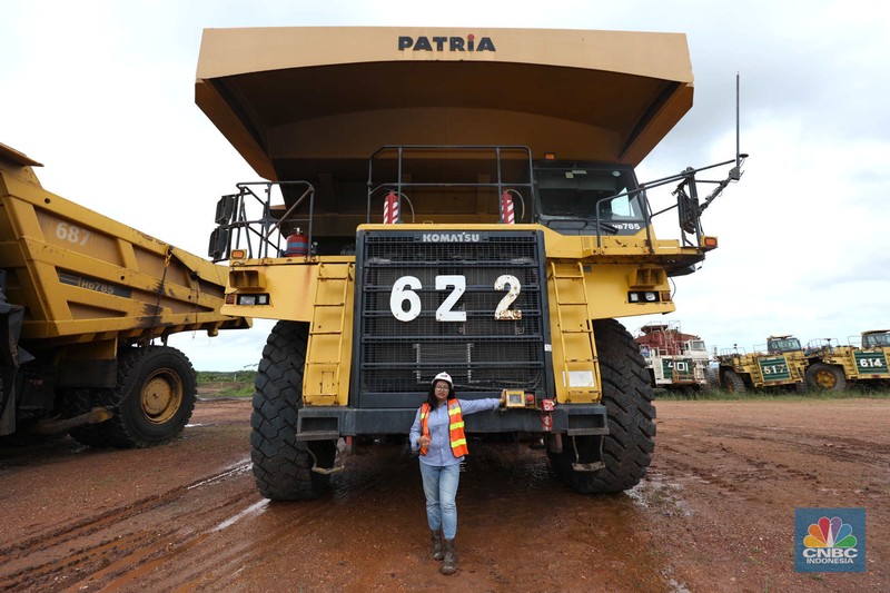 Industri pertambangan merupakan dunia kerja yang identik dengan karakter maskulin dan secara alamiah pekerjanya lebih cocok untuk kaum laki-laki. Industri pertambangan merupakan dunia kerja yang identik dengan karakter maskulin dan secara alamiah pekerjanya lebih cocok untuk kaum laki-laki. (CNBC Indonesia/Tri Susilo)