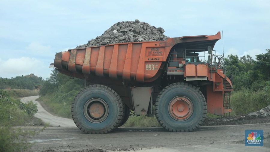 Industri pertambangan merupakan dunia kerja yang identik dengan karakter maskulin dan secara alamiah pekerjanya lebih cocok untuk kaum laki-laki. (²©²ÊÍøÕ¾/Tri Susilo)