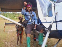 Teror OPM Bikin Pilot Jadi Takut Terbang, Susi Air Boncos