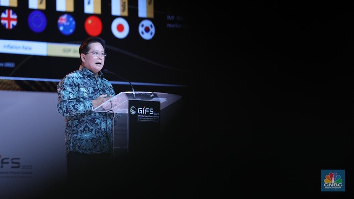 Hery Gunardi Direktur Utama PT Bank Syariah Indonesia dalam acara BSI Global Islamic Finance Summit 2023 hari ke 2 pada (16/2/2023). Hery Gunardi Direktur Utama PT Bank Syariah Indonesia dalam acara BSI Global Islamic Finance Summit 2023 hari ke 2 pada (16/2/2023). (CNBC Indonesia/Tri Susilo)