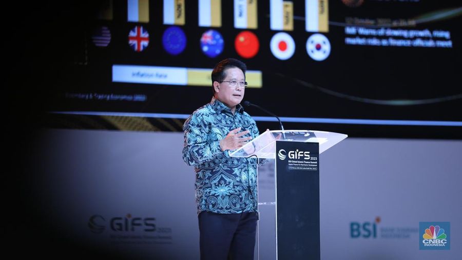 Hery Gunardi Direktur Utama PT Bank Syariah Indonesia dalam acara BSI Global Islamic Finance Summit 2023 hari ke 2 pada (16/2/2023). (CNBC Indonesia/Tri Susilo)