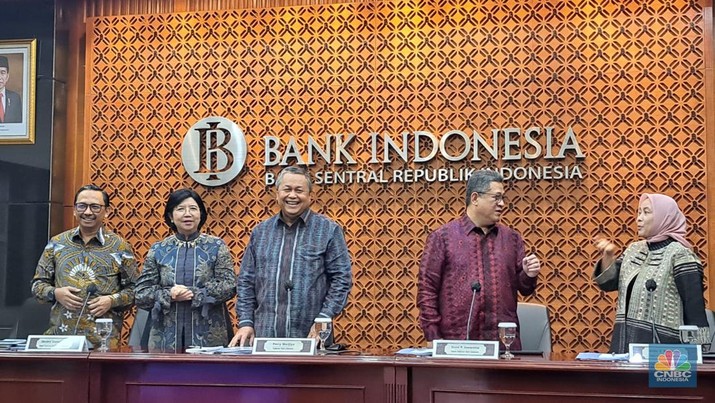 Jajaran Dewan Gubernur Bank Indonesia. (CNBC Indonesia/Anisa Sopiah)