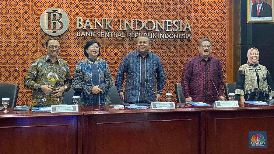 Jajaran Dewan Gubernur Bank Indonesia. (CNBC Indonesia/Anisa Sopiah)