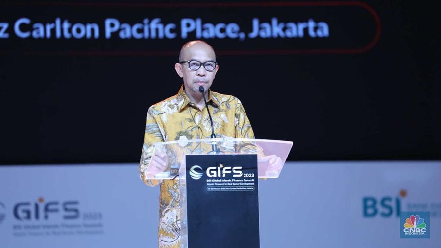 M. Chatib Basri, Presiden Commisioner PT Bank Mandiri (Persero) Tbk dalam acara BSI Global Islamic Finance Summit 2023 hari ke 2 pada (16/2/2023). (CNBC Indonesia/Tri Susilo)