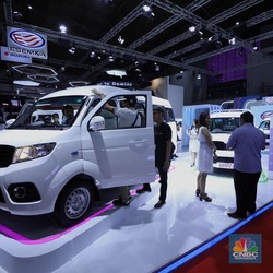 Penampakan Mobil Listrik Esemka Muncul di IIMS 2023