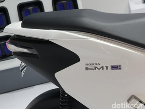 Spek Motor Listrik Honda: Jarak Tempuh 41 Km, Ngecas Baterai sampai Full 6 Jam
