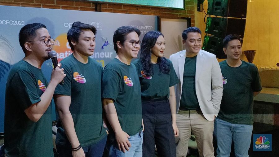 Pendiri Creativepreneur, Putri Tanjung di acara Oppo Creativepreneur Corner 2023. (CNBC Indonesia/Novina Putri Bestari)