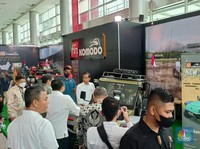 Potret Jokowi Keliling IIMS 2023, Sempat Mau Jajal Komodo