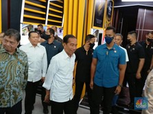 Dua Menteri Jadi Pejabat PSSI, Jokowi Bilang Begini