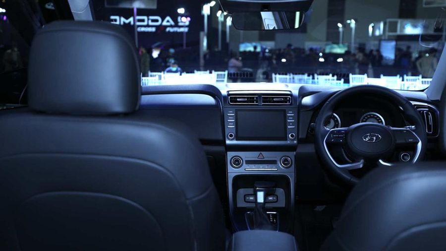 PT Hyundai Motors Indonesia (HMID) meluncurkan Hyundai Creta Dynamic Black Edition pada ajang Indonesia International Motor Show (IIMS), Kamis (16/2/2023). (CNBC Indonesia/Tri Susilo))