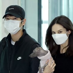 Song Joong Ki Marah, Banyak Rumor Keliru soal Istrinya