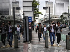 Pakar Unair Ingatkan Generasi Muda Harus Hadapi Risiko Kerja, Caranya Ini