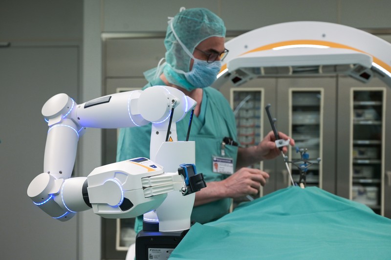 15 February 2023, Saxony-Anhalt, Halle (Saale): A robotic arm as a new assistant in the operating room. The Bergmannstrost Hospital in Halle is putting a new robotic surgical operating system into operation. It also features a 3D imaging robot and a digital navigation system. Photo: Heiko Rebsch/dpa (Photo by Heiko Rebsch/picture alliance via Getty Images)